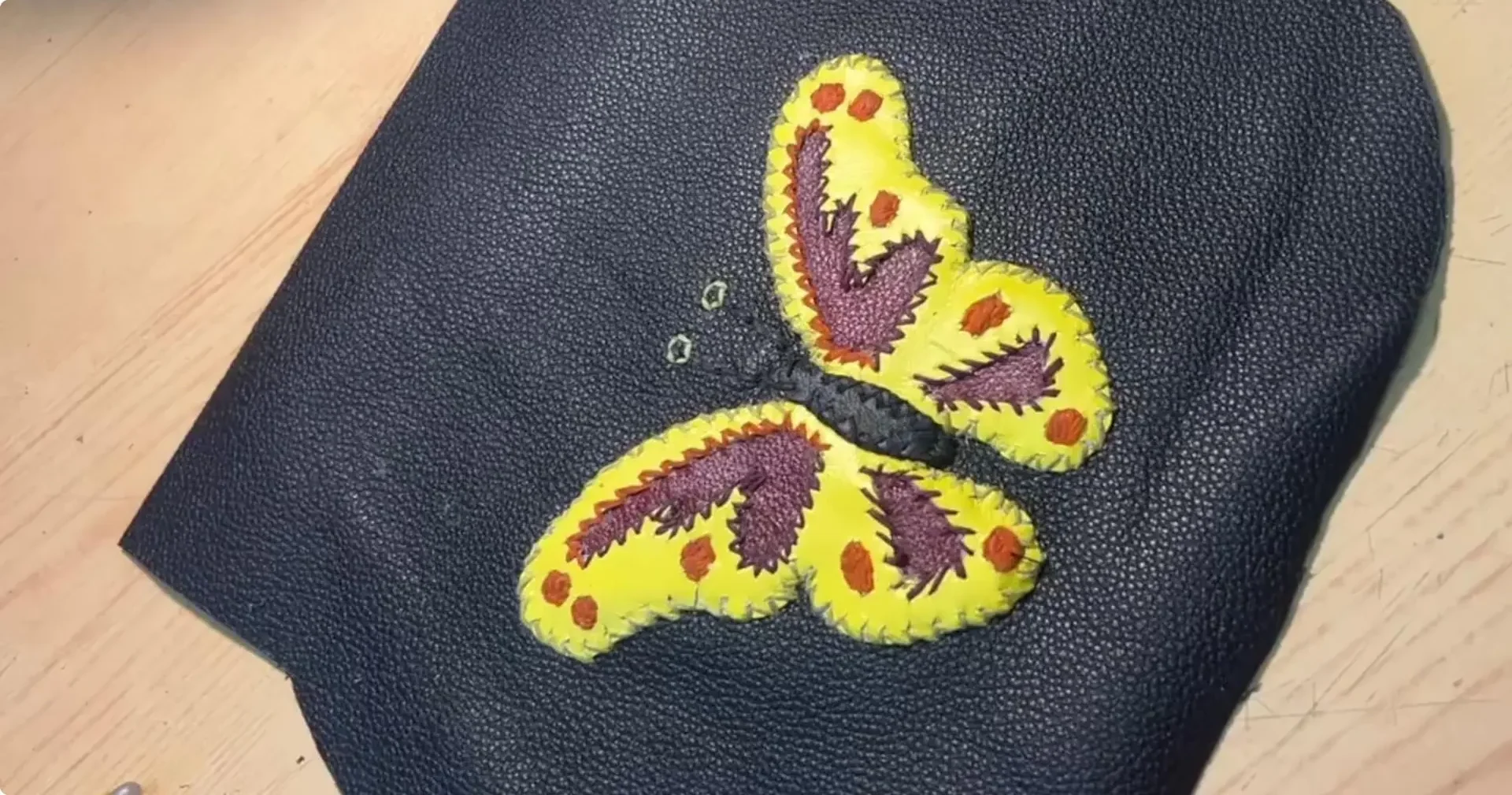 Lire la suite à propos de l’article L’art du sac à main fait main