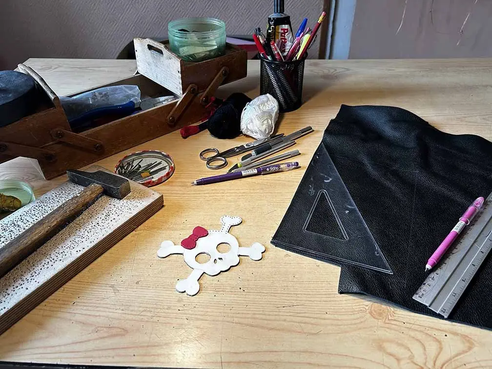 Artypik'Cuir - Maroquinerie artisanale - atelier de confection