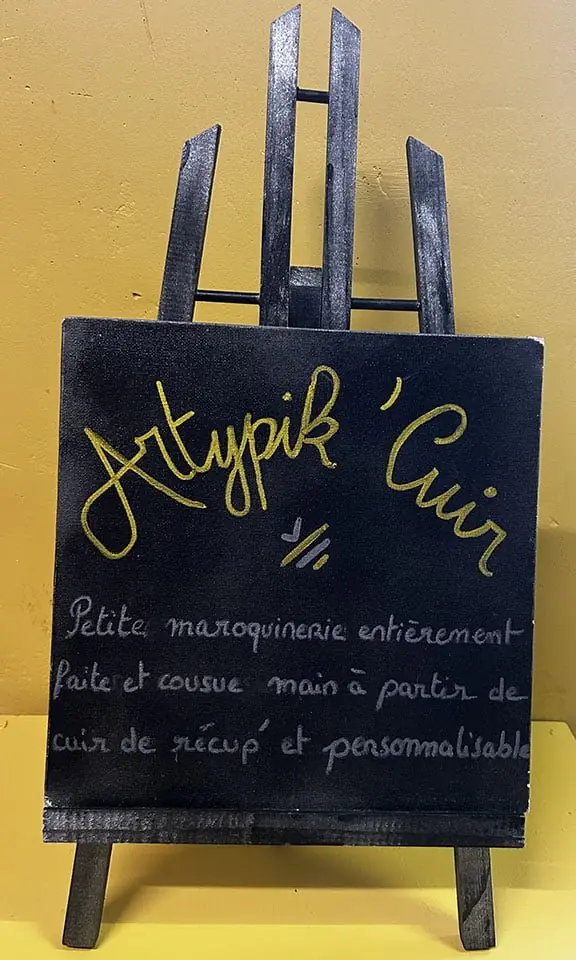 Artypik'Cuir - Maroquinerie artisanale - chevalet
