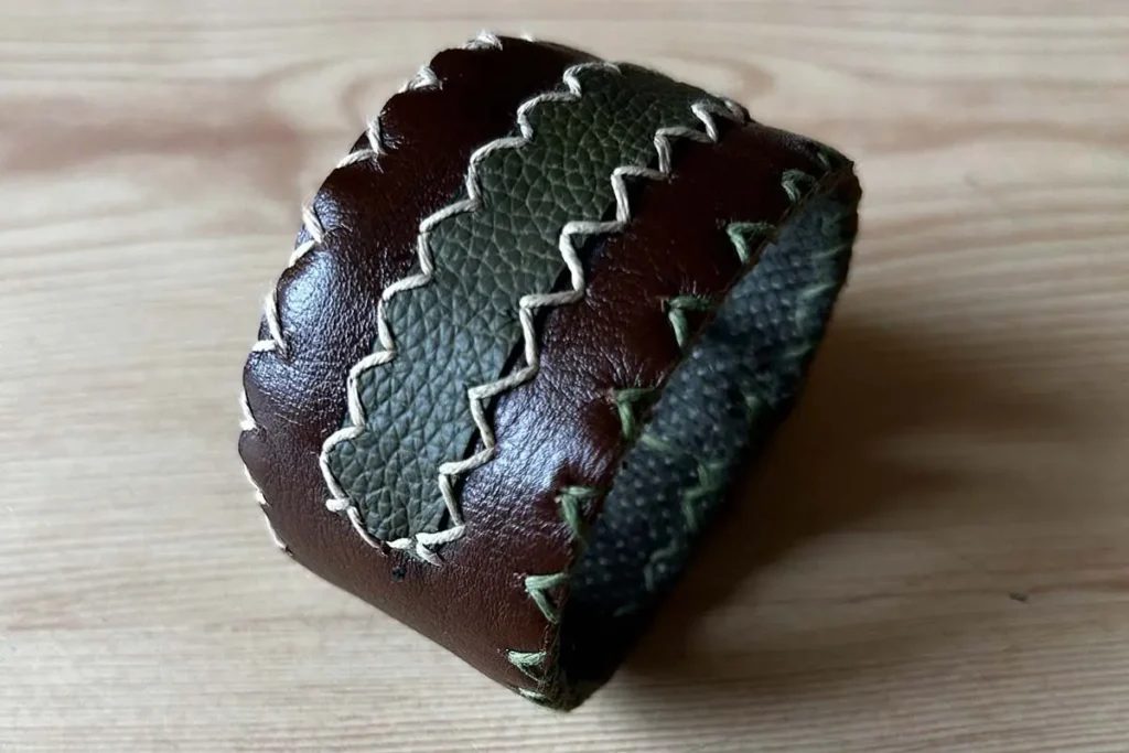 Artypik'Cuir - Maroquinerie artisanale - tour de poignet