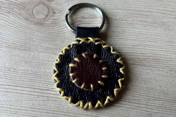 Artypik'Cuir - Maroquinerie artisanale - porte clefs