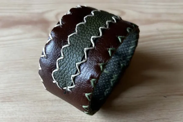 Artypik'Cuir - Maroquinerie artisanale - tour de poignet